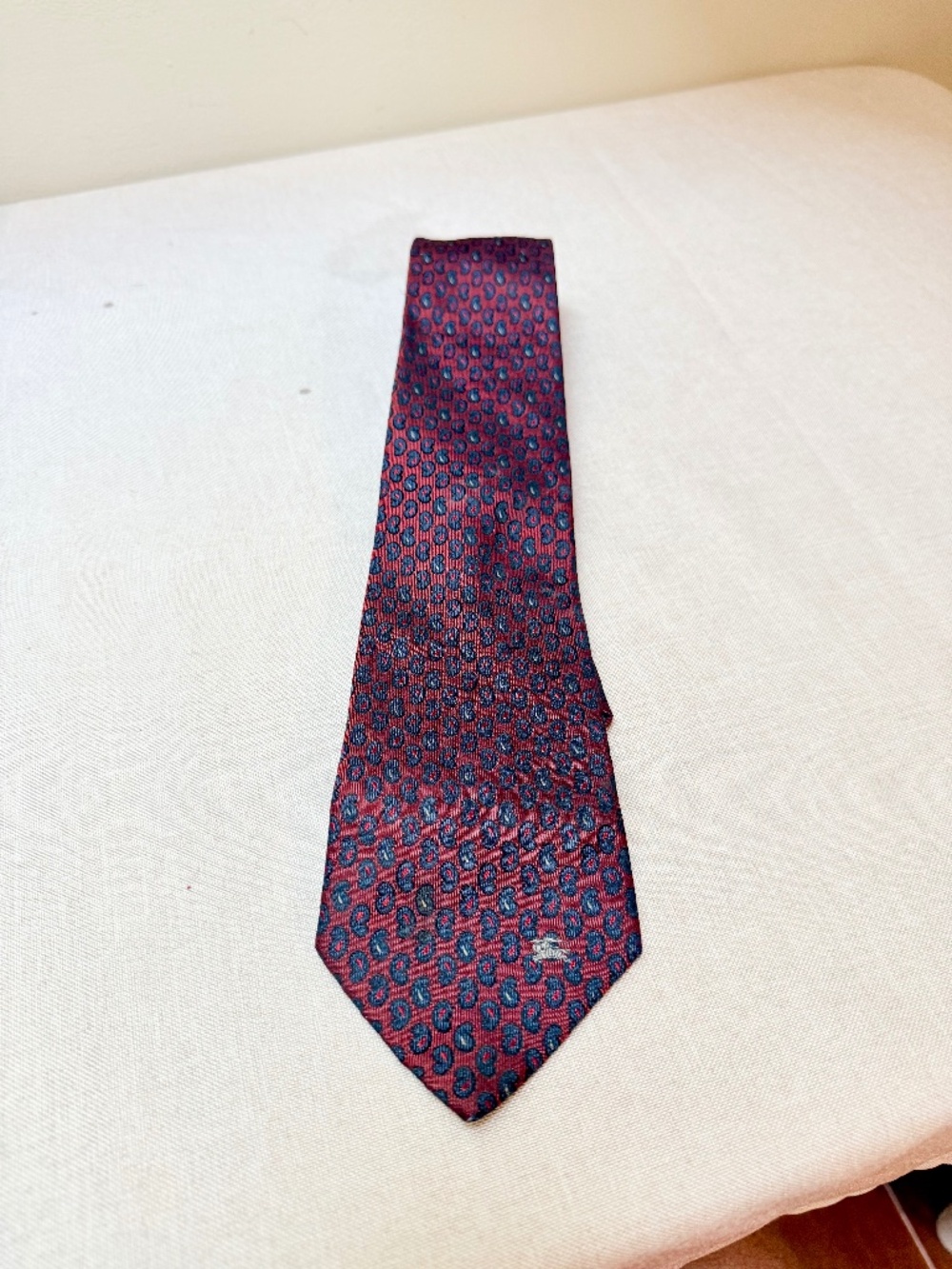 Burberrys of London Vintage Red Paisley Silk Tie